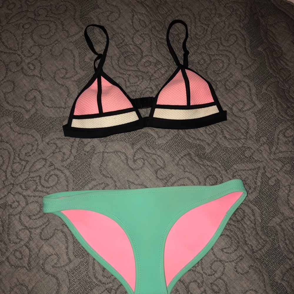 Small Triangl Bikini Set